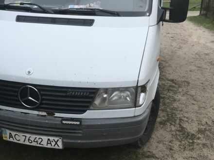 Белый Мерседес Sprinter, объемом двигателя 0.29 л и пробегом 525 тыс. км за 5000 $, фото 1 на Automoto.ua