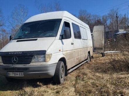 Белый Мерседес Sprinter, объемом двигателя 2.9 л и пробегом 450 тыс. км за 5900 $, фото 1 на Automoto.ua