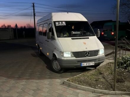 Белый Мерседес Sprinter, объемом двигателя 2.9 л и пробегом 400 тыс. км за 6519 $, фото 1 на Automoto.ua
