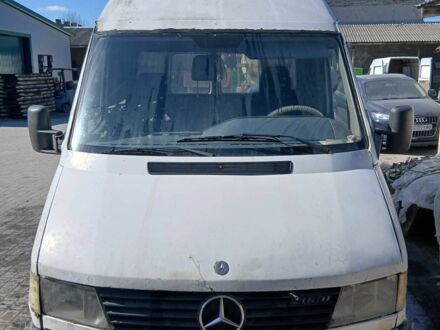 Білий Мерседес Sprinter, об'ємом двигуна 2.3 л та пробігом 674 тис. км за 2482 $, фото 1 на Automoto.ua