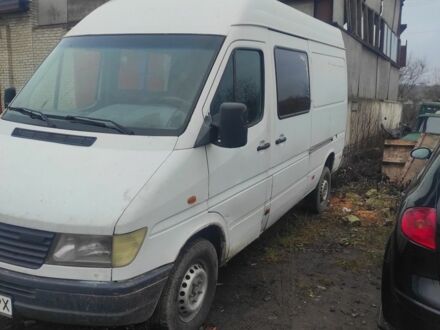 Белый Мерседес Sprinter, объемом двигателя 2.9 л и пробегом 123 тыс. км за 3500 $, фото 1 на Automoto.ua