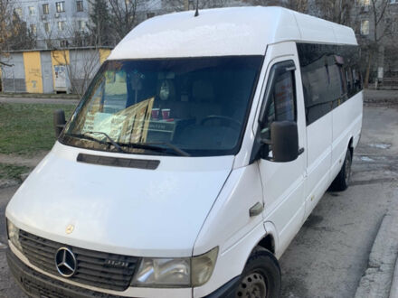 Белый Мерседес Sprinter, объемом двигателя 2.9 л и пробегом 403 тыс. км за 6500 $, фото 1 на Automoto.ua