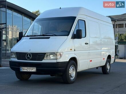 Белый Мерседес Sprinter, объемом двигателя 2.3 л и пробегом 320 тыс. км за 4999 $, фото 1 на Automoto.ua