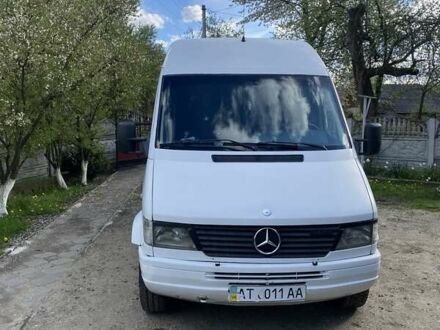 Білий Мерседес Sprinter, об'ємом двигуна 2.87 л та пробігом 650 тис. км за 4200 $, фото 1 на Automoto.ua