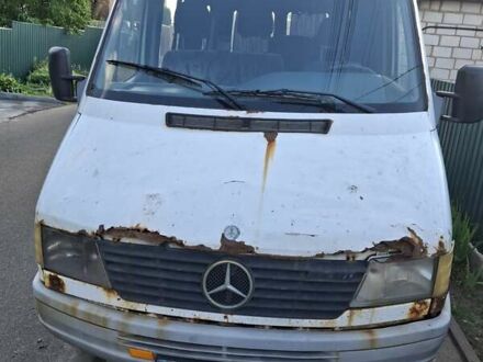 Мерседес Sprinter 1996 в Киеве на Automoto.ua Белый Мерседес Sprinter, объемом двигателя 2.3 л и пробегом 182 тыс. км за 1700 $, фото 1 на Automoto.ua