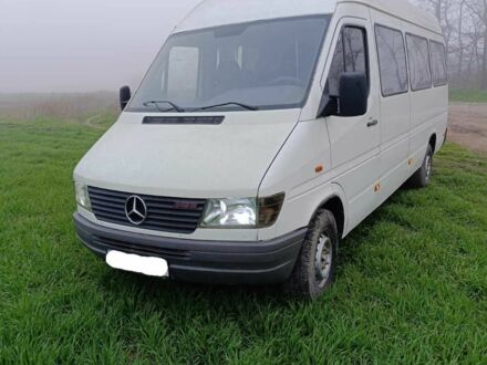 Белый Мерседес Sprinter, объемом двигателя 2.9 л и пробегом 600 тыс. км за 6300 $, фото 1 на Automoto.ua