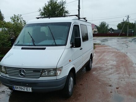 Белый Мерседес Sprinter, объемом двигателя 2 л и пробегом 670 тыс. км за 3800 $, фото 1 на Automoto.ua