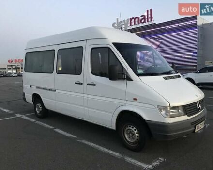 Белый Мерседес Sprinter, объемом двигателя 2.3 л и пробегом 160 тыс. км за 5500 $, фото 1 на Automoto.ua