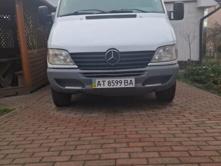 Белый Мерседес Sprinter, объемом двигателя 2.9 л и пробегом 445 тыс. км за 6800 $, фото 1 на Automoto.ua