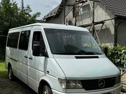 Білий Мерседес Sprinter, об'ємом двигуна 2.3 л та пробігом 250 тис. км за 3397 $, фото 1 на Automoto.ua