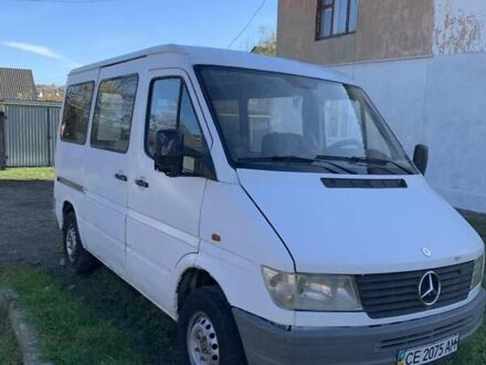 Білий Мерседес Sprinter, об'ємом двигуна 2.2 л та пробігом 540 тис. км за 3500 $, фото 1 на Automoto.ua