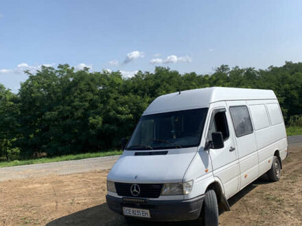 Белый Мерседес Sprinter, объемом двигателя 2.87 л и пробегом 465 тыс. км за 6500 $, фото 1 на Automoto.ua