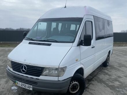 Белый Мерседес Sprinter, объемом двигателя 2.9 л и пробегом 700 тыс. км за 4200 $, фото 1 на Automoto.ua