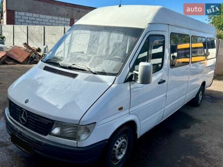 Белый Мерседес Sprinter, объемом двигателя 2.9 л и пробегом 211 тыс. км за 6600 $, фото 1 на Automoto.ua