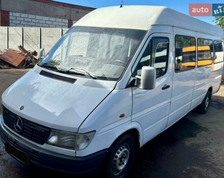 Белый Мерседес Sprinter, объемом двигателя 2.9 л и пробегом 211 тыс. км за 6600 $, фото 1 на Automoto.ua
