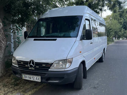 Белый Мерседес Sprinter, объемом двигателя 2.87 л и пробегом 500 тыс. км за 10000 $, фото 1 на Automoto.ua