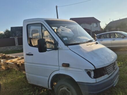 Білий Мерседес Sprinter, об'ємом двигуна 0 л та пробігом 470 тис. км за 4502 $, фото 1 на Automoto.ua