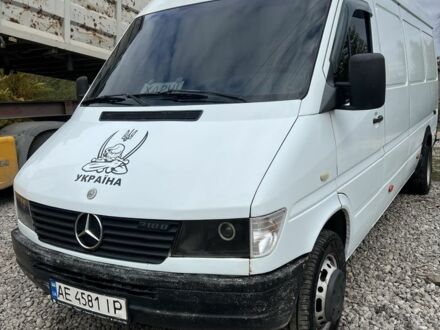 Мерседес Sprinter 1997 у Кривому Розі на Automoto.ua Білий Мерседес Sprinter, об'ємом двигуна 2.9 л та пробігом 720 тис. км за 10000 $, фото 1 на Automoto.ua
