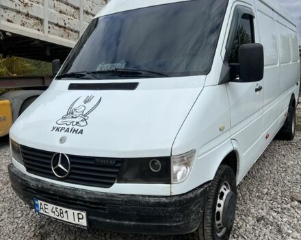 Белый Мерседес Sprinter, объемом двигателя 2.9 л и пробегом 720 тыс. км за 10000 $, фото 1 на Automoto.ua