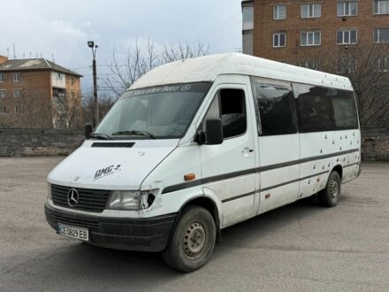 Белый Мерседес Sprinter, объемом двигателя 2.9 л и пробегом 247 тыс. км за 2600 $, фото 1 на Automoto.ua