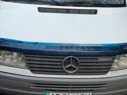 Білий Мерседес Sprinter, об'ємом двигуна 2.3 л та пробігом 445 тис. км за 6100 $, фото 1 на Automoto.ua