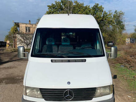 Мерседес Sprinter 1997 в Кривом Роге на Automoto.ua Белый Мерседес Sprinter, объемом двигателя 2.87 л и пробегом 351 тыс. км за 10200 $, фото 1 на Automoto.ua