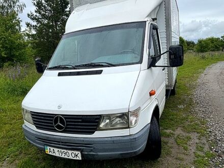 Белый Мерседес Sprinter, объемом двигателя 2.9 л и пробегом 500 тыс. км за 9900 $, фото 1 на Automoto.ua