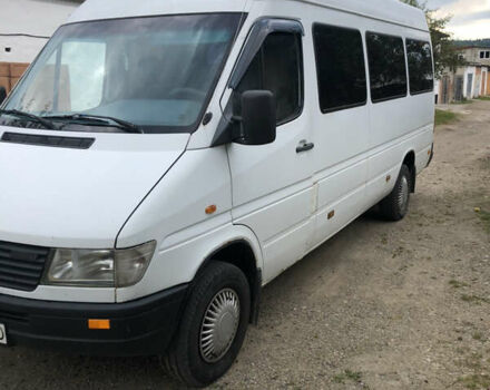 Белый Мерседес Sprinter, объемом двигателя 2.87 л и пробегом 700 тыс. км за 6300 $, фото 1 на Automoto.ua