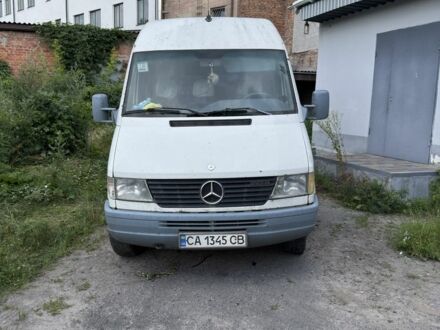 Белый Мерседес Sprinter, объемом двигателя 2.9 л и пробегом 550 тыс. км за 3300 $, фото 1 на Automoto.ua