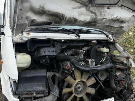 Белый Мерседес Sprinter, объемом двигателя 2.9 л и пробегом 777 тыс. км за 1500 $, фото 1 на Automoto.ua