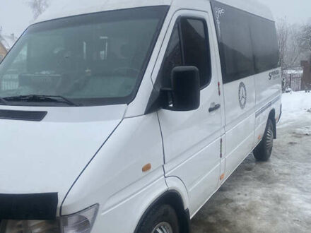 Белый Мерседес Sprinter, объемом двигателя 2.87 л и пробегом 700 тыс. км за 6500 $, фото 1 на Automoto.ua