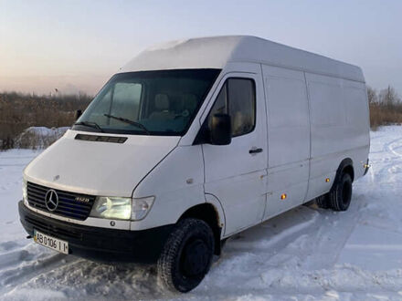 Белый Мерседес Sprinter, объемом двигателя 2.9 л и пробегом 700 тыс. км за 8500 $, фото 1 на Automoto.ua