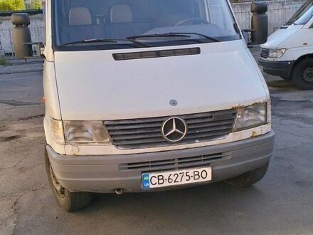 Белый Мерседес Sprinter, объемом двигателя 2.87 л и пробегом 946 тыс. км за 3000 $, фото 1 на Automoto.ua
