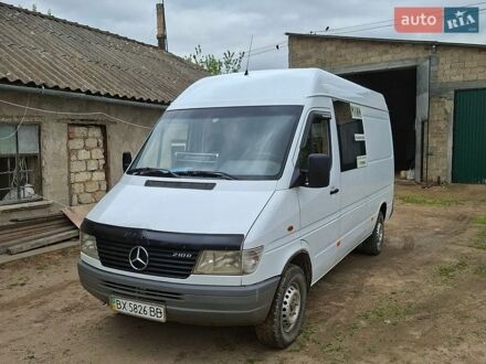 Белый Мерседес Sprinter, объемом двигателя 2.9 л и пробегом 402 тыс. км за 5800 $, фото 1 на Automoto.ua