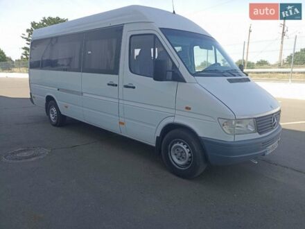 Белый Мерседес Sprinter, объемом двигателя 2.9 л и пробегом 923 тыс. км за 12500 $, фото 1 на Automoto.ua