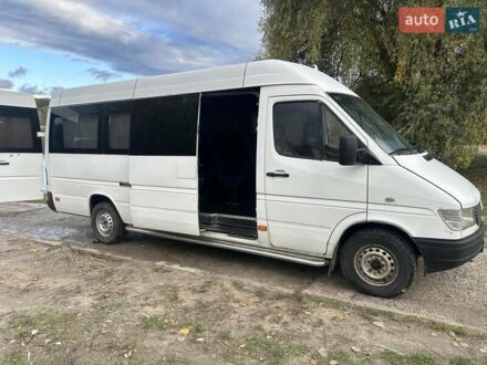 Белый Мерседес Sprinter, объемом двигателя 2.87 л и пробегом 500 тыс. км за 6800 $, фото 1 на Automoto.ua
