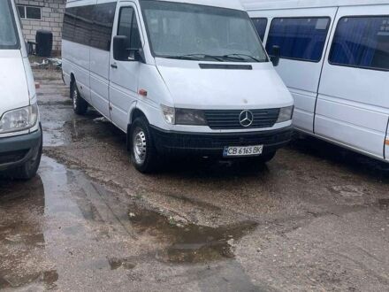 Білий Мерседес Sprinter, об'ємом двигуна 0 л та пробігом 100 тис. км за 6500 $, фото 1 на Automoto.ua
