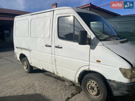 Белый Мерседес Sprinter, объемом двигателя 2.9 л и пробегом 951 тыс. км за 3700 $, фото 1 на Automoto.ua