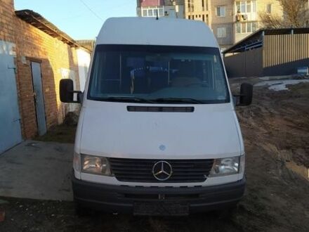 Белый Мерседес Sprinter, объемом двигателя 0 л и пробегом 808 тыс. км за 12500 $, фото 1 на Automoto.ua