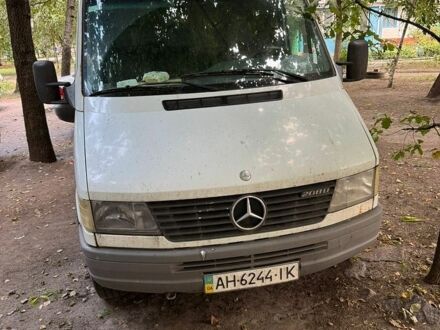 Белый Мерседес Sprinter, объемом двигателя 2.3 л и пробегом 594 тыс. км за 4500 $, фото 1 на Automoto.ua