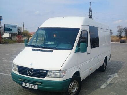 Белый Мерседес Sprinter, объемом двигателя 2.9 л и пробегом 443 тыс. км за 6800 $, фото 1 на Automoto.ua
