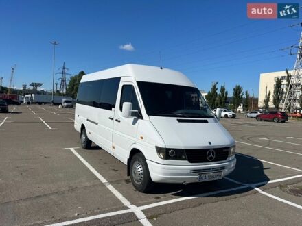 Белый Мерседес Sprinter, объемом двигателя 2.9 л и пробегом 450 тыс. км за 12800 $, фото 1 на Automoto.ua