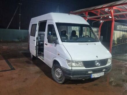 Белый Мерседес Sprinter, объемом двигателя 2.9 л и пробегом 777 тыс. км за 3650 $, фото 1 на Automoto.ua