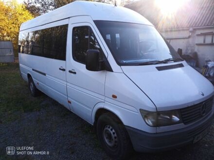 Белый Мерседес Sprinter, объемом двигателя 2 л и пробегом 340 тыс. км за 6520 $, фото 1 на Automoto.ua