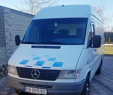 Белый Мерседес Sprinter, объемом двигателя 2.9 л и пробегом 595 тыс. км за 8000 $, фото 1 на Automoto.ua