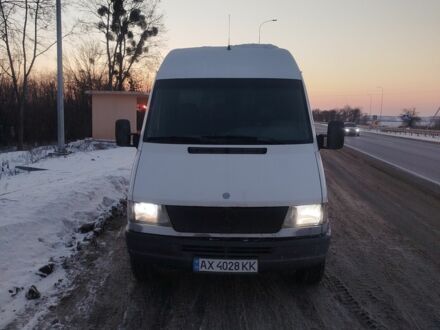 Белый Мерседес Sprinter, объемом двигателя 2.9 л и пробегом 380 тыс. км за 4000 $, фото 1 на Automoto.ua