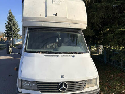 Білий Мерседес Sprinter, об'ємом двигуна 2.87 л та пробігом 500 тис. км за 6000 $, фото 1 на Automoto.ua