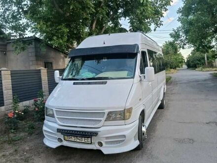 Белый Мерседес Sprinter, объемом двигателя 2.87 л и пробегом 290 тыс. км за 10000 $, фото 1 на Automoto.ua