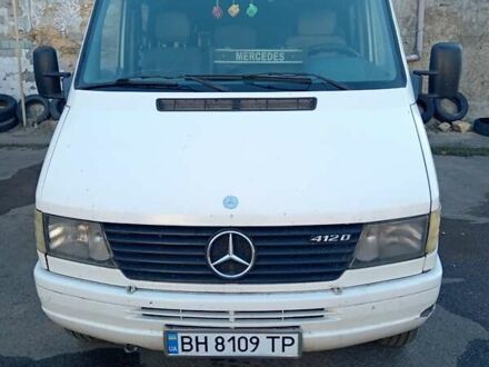 Белый Мерседес Sprinter, объемом двигателя 2.9 л и пробегом 320 тыс. км за 6400 $, фото 1 на Automoto.ua
