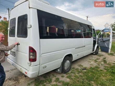 Белый Мерседес Sprinter, объемом двигателя 2.87 л и пробегом 600 тыс. км за 9000 $, фото 1 на Automoto.ua